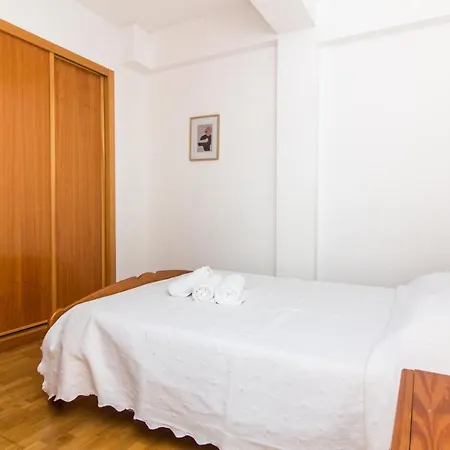 Sea And Marina View - Marina View & Pool & Garage Апартаменти